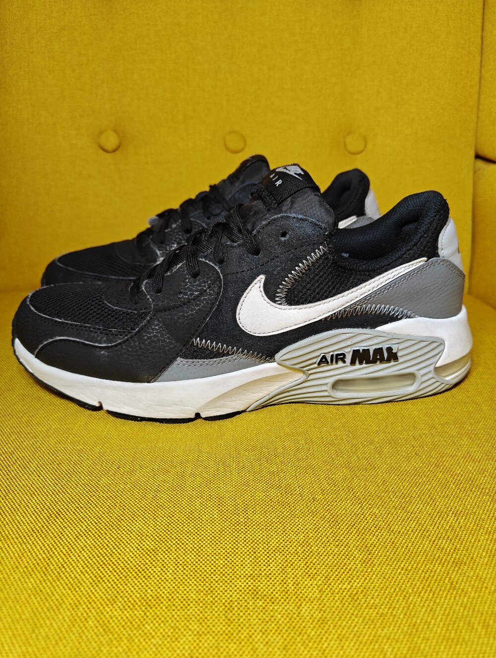 Nike Air Max Excee Black Gray Sneakers Casual Men's Shoe Size 9